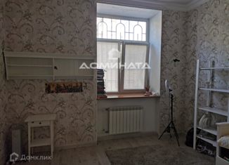 Продается трехкомнатная квартира, 88 м2, Санкт-Петербург, Таллинская улица, 10, метро Новочеркасская