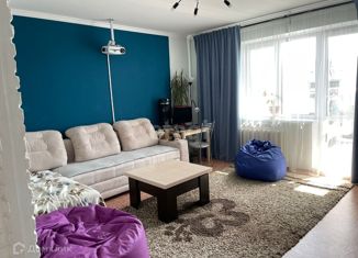 Продажа 2-комнатной квартиры, 54.6 м2, Омск, ЖК Регата, улица Леонида Маслова, 8