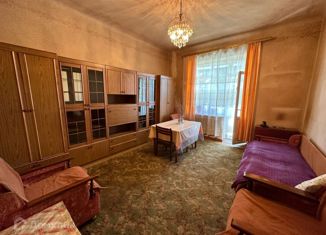 Продается трехкомнатная квартира, 64.2 м2, Беслан, улица Гагарина, 4