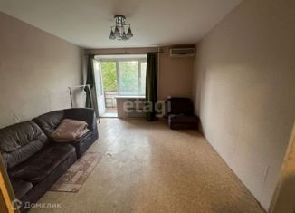 Продам 3-комнатную квартиру, 57.3 м2, Батайск, улица Энгельса, 172