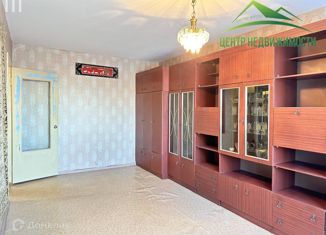 Продается двухкомнатная квартира, 50.2 м2, Магаданская область, Пролетарская улица, 81к2