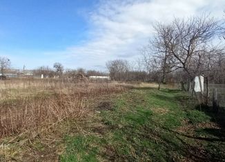 Продаю земельный участок, 25 сот., село Михайловское, улица Калинина, 3