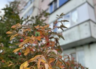 Трехкомнатная квартира на продажу, 64 м2, Курган, улица Белинского, 20, район Энергетики