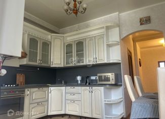 Продам 2-ком. квартиру, 72.4 м2, Ставрополь, Комсомольская улица, 65А, микрорайон №3