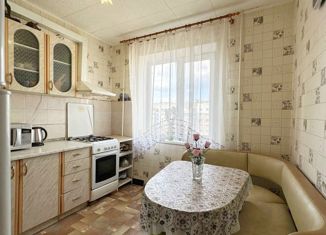 Продам 3-комнатную квартиру, 64.2 м2, Казань, улица Юлиуса Фучика, 18