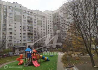 Продам однокомнатную квартиру, 42.4 м2, Москва, метро Бульвар Дмитрия Донского, Старобитцевская улица, 11