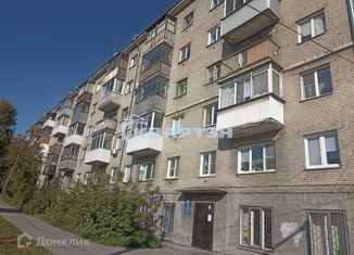 Продается 1-комнатная квартира, 32 м2, Новосибирск, улица Немировича-Данченко, 129