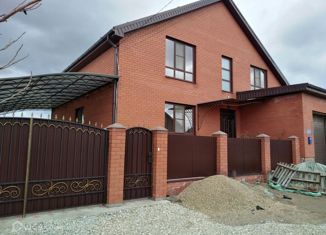 Продаю дом, 225 м2, Славянск-на-Кубани, Театральная площадь