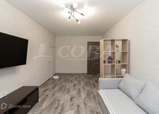 Продается 2-комнатная квартира, 46 м2, Тюменская область, Курская улица, 2