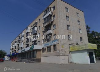 Продажа 2-комнатной квартиры, 42.6 м2, Волгоград, улица Тулака, 40