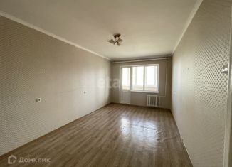Продается 1-комнатная квартира, 33.3 м2, Карачаево-Черкесия, Октябрьская улица, 336