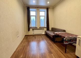 Продам комнату, 103.2 м2, Колпино, улица Карла Маркса, 22/11