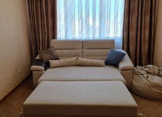 Сдается в аренду 2-ком. квартира, 64 м2, Москва, Никулинская улица, 6к1, метро Озёрная