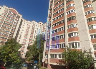 Продаю трехкомнатную квартиру, 94 м2, Воронеж, бульвар Победы, 51