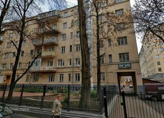 Продается трехкомнатная квартира, 62 м2, Москва, Большая Бронная улица, 8, метро Тверская