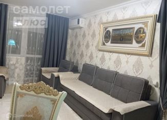 Продается трехкомнатная квартира, 51 м2, Грозный, улица Л.И. Яшина, 16, 3-й микрорайон