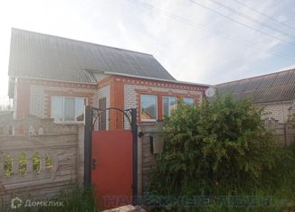 Продаю дом, 180 м2, посёлок городского типа Знаменка, Цветочная улица, 4