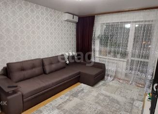 Двухкомнатная квартира на продажу, 52 м2, Строитель, улица Жукова, 15