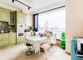 Продается 4-комнатная квартира, 107.6 м2, Москва, метро Мичуринский проспект, Мичуринский проспект, 56