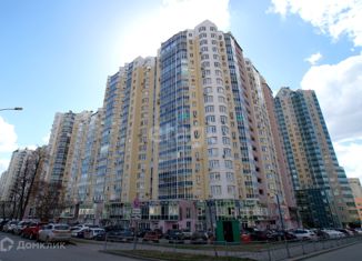 Продажа двухкомнатной квартиры, 66 м2, Екатеринбург, улица Бажова, 68, улица Бажова