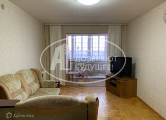 Продаю двухкомнатную квартиру, 50.1 м2, Воткинск, улица Орджоникидзе, 4