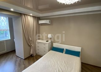 Продажа 2-ком. квартиры, 52 м2, Ставрополь, улица Пушкина, 63, микрорайон №8