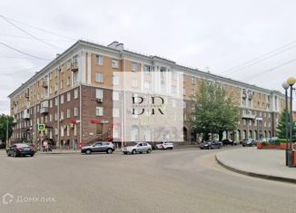 Продам 3-ком. квартиру, 79.6 м2, Омск, проспект Карла Маркса, 60, Ленинский округ