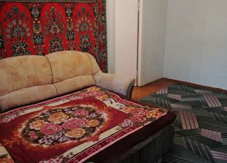 Сдаю в аренду 2-комнатную квартиру, 42 м2, Алексин, улица 50 лет ВЛКСМ, 8