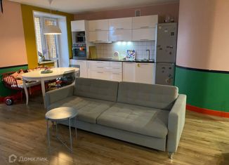 Сдается трехкомнатная квартира, 110 м2, Новосибирск, проспект Академика Коптюга, 13, Советский район