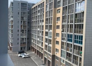 Продажа 1-ком. квартиры, 44 м2, Уфа, улица Октябрьской Революции, 62/1