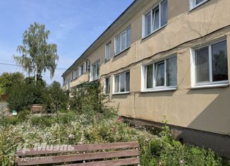 Продаю 2-ком. квартиру, 36.8 м2, поселок Куликовский, Центральная улица, 4