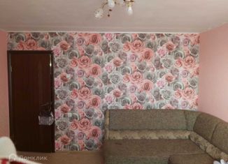 Продается двухкомнатная квартира, 44 м2, Волжский, улица Олега Кошевого, 14