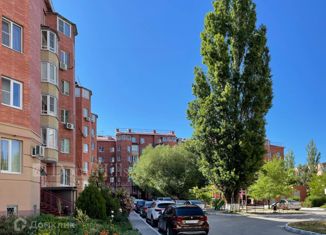 Продается трехкомнатная квартира, 75 м2, Волгодонск, улица Ленина, 111