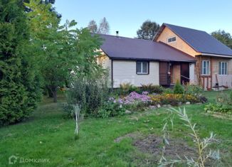 Продаю дом, 140 м2, деревня Знаменка