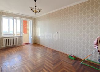 Продам четырехкомнатную квартиру, 83.5 м2, Нальчик, Кабардинская улица, 210, район Молодёжный