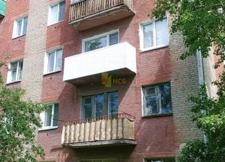 Продажа 2-комнатной квартиры, 42.5 м2, Омск, Иртышская набережная, 42