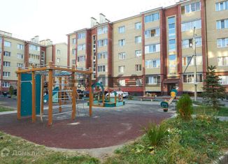 Продам 2-ком. квартиру, 47 м2, Ярославль, улица Александра Додонова, 6к5