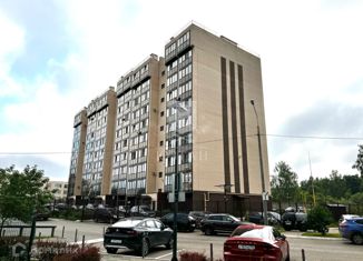 Продам 5-комнатную квартиру, 515 м2, Калужская область, улица Усачёва, 1