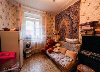 Сдаю в аренду комнату, 11.4 м2, Брянск, улица Ушакова, 11, Володарский район