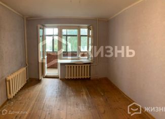Продажа двухкомнатной квартиры, 77 м2, Екатеринбург, Парковый переулок, 39к2, Парковый переулок