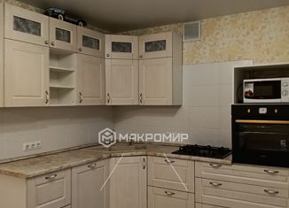 2-ком. квартира в аренду, 72.5 м2, Казань, улица Лядова, 15, Авиастроительный район