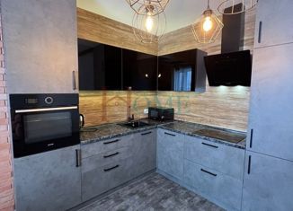 Сдается в аренду трехкомнатная квартира, 82 м2, Новосибирск, 2-я Обская улица, 154, 2-я Обская улица