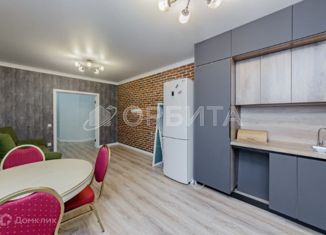 Продаю 3-ком. квартиру, 85 м2, Тюменская область, Широтная улица, 217