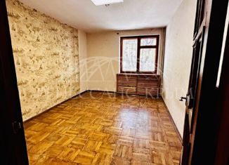 Продажа четырехкомнатной квартиры, 100 м2, Севастополь, улица Маршала Геловани, 28