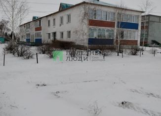 Продается 2-комнатная квартира, 48 м2, рабочий посёлок Нововаршавка, улица Есенина, 11