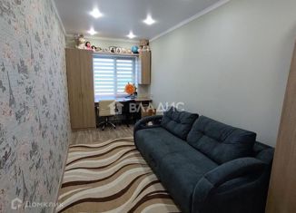 Продается 4-комнатная квартира, 78.4 м2, поселок Комсомольский, улица Гайдара, 5
