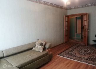 Продается 3-комнатная квартира, 72.8 м2, Курск, Студенческая улица, 2