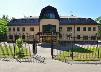 Сдаю в аренду офис, 425 м2, Великий Новгород, улица Черемнова-Конюхова, 12