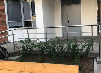 Продаю 1-ком. квартиру, 41 м2, Белгород, улица Попова, 35, ЖК Центр Парк