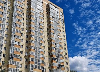 3-комнатная квартира на продажу, 88 м2, Калуга, улица Пухова, 56, ЖК Поле Свободы